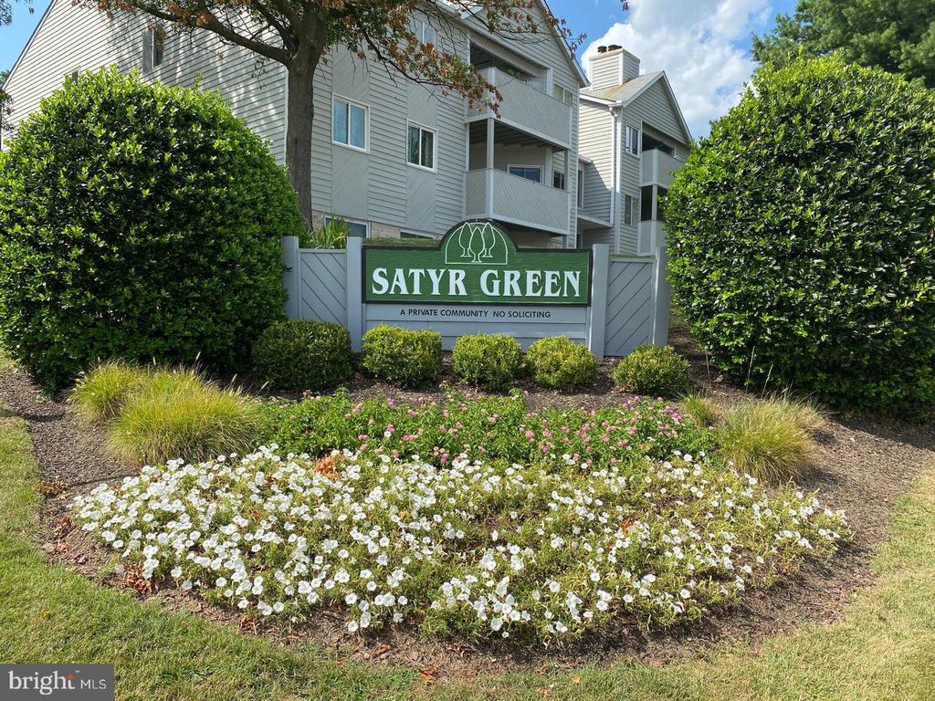 2215 LOWELLS GLEN ROAD J