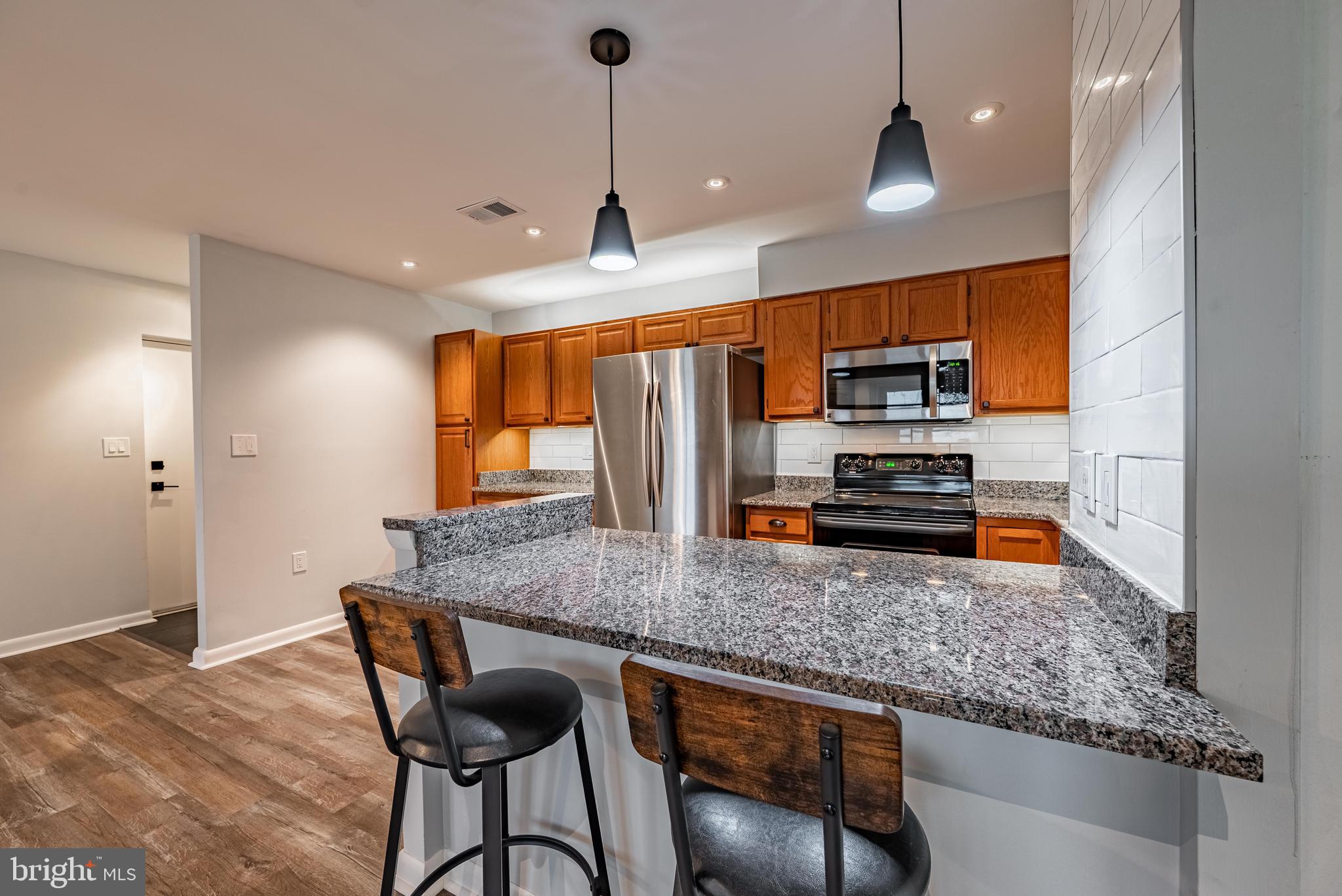 2215 LOWELLS GLEN ROAD J