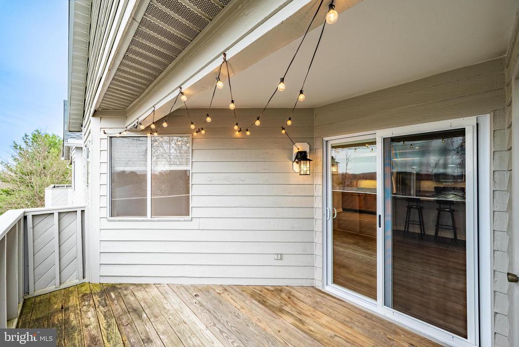 2215 LOWELLS GLEN ROAD J