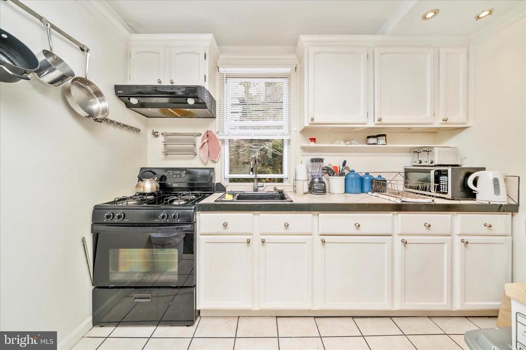 6313 FREDERICK ROAD