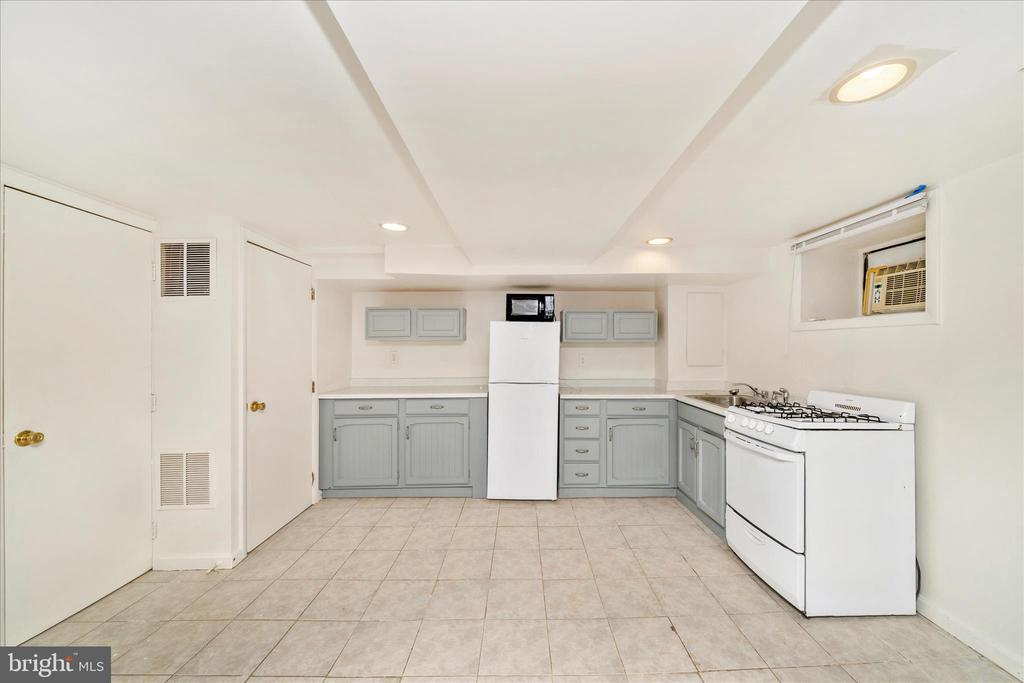 6313 FREDERICK ROAD