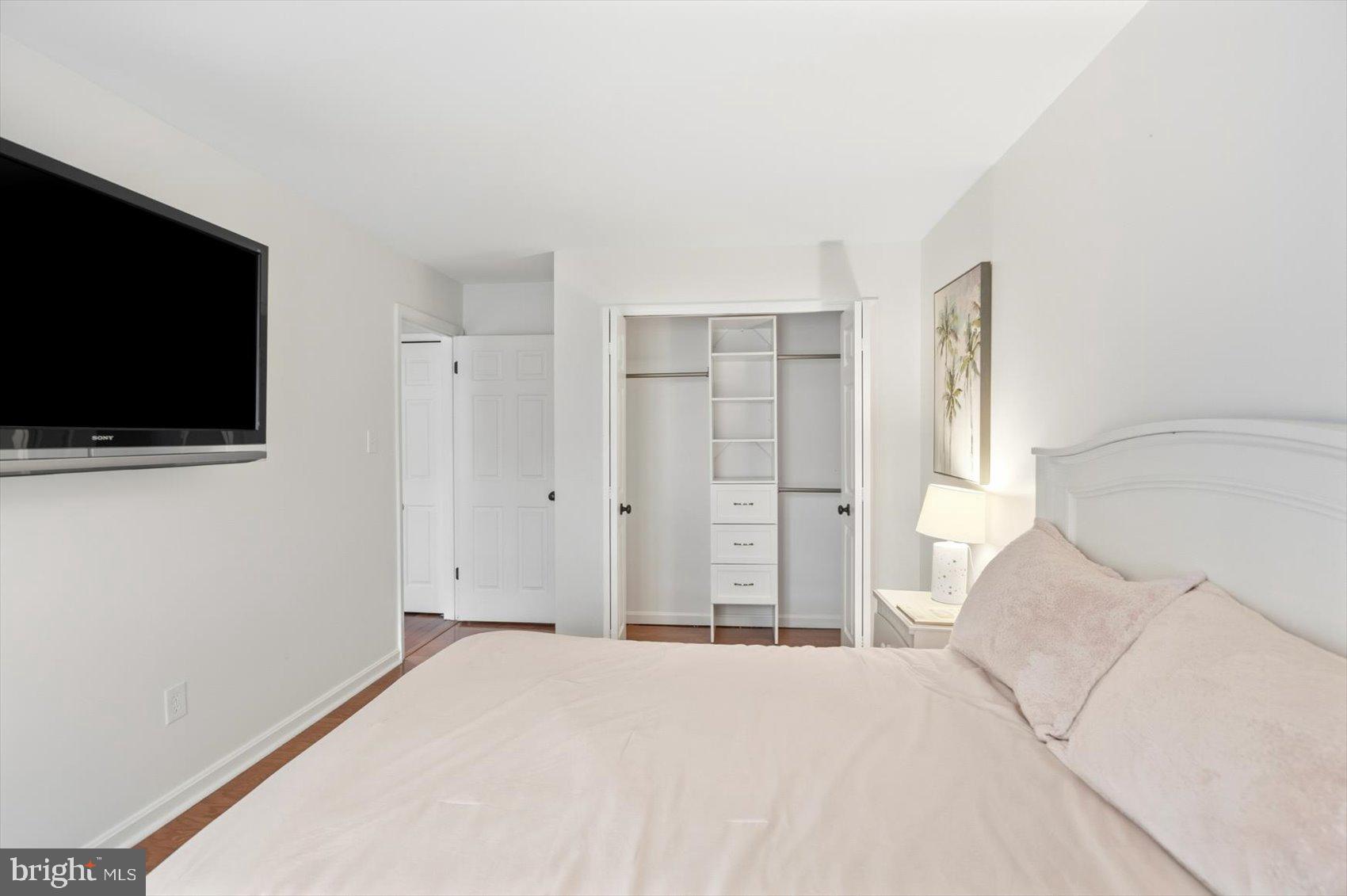 11849 SHERBOURNE DRIVE