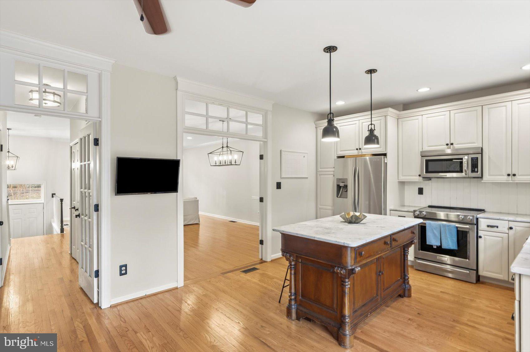 11849 SHERBOURNE DRIVE