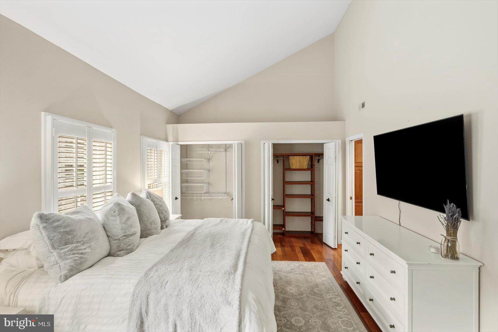 11849 SHERBOURNE DRIVE