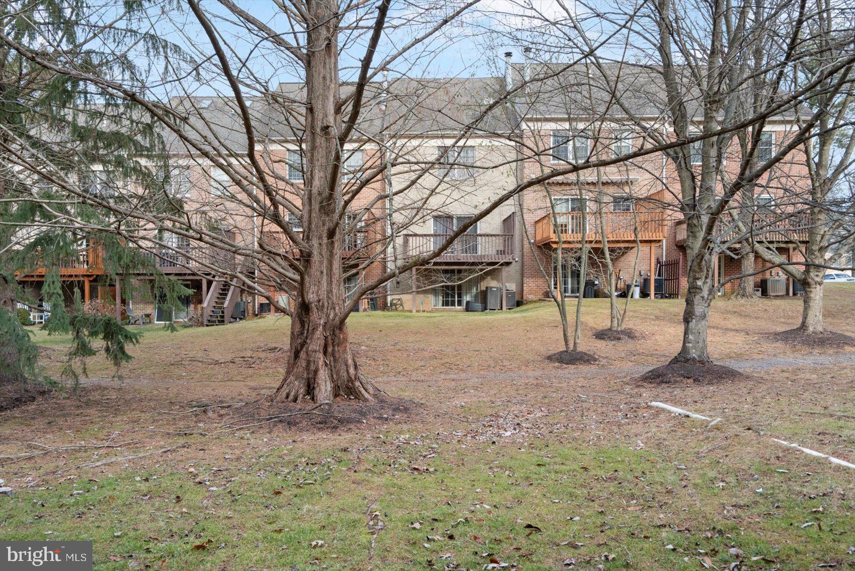 11849 SHERBOURNE DRIVE