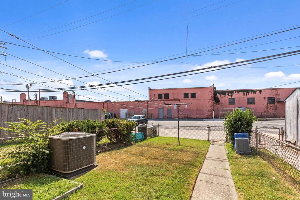 3418 DUNRAN ROAD