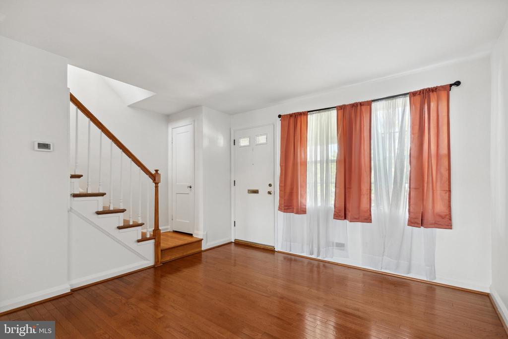 3418 DUNRAN ROAD