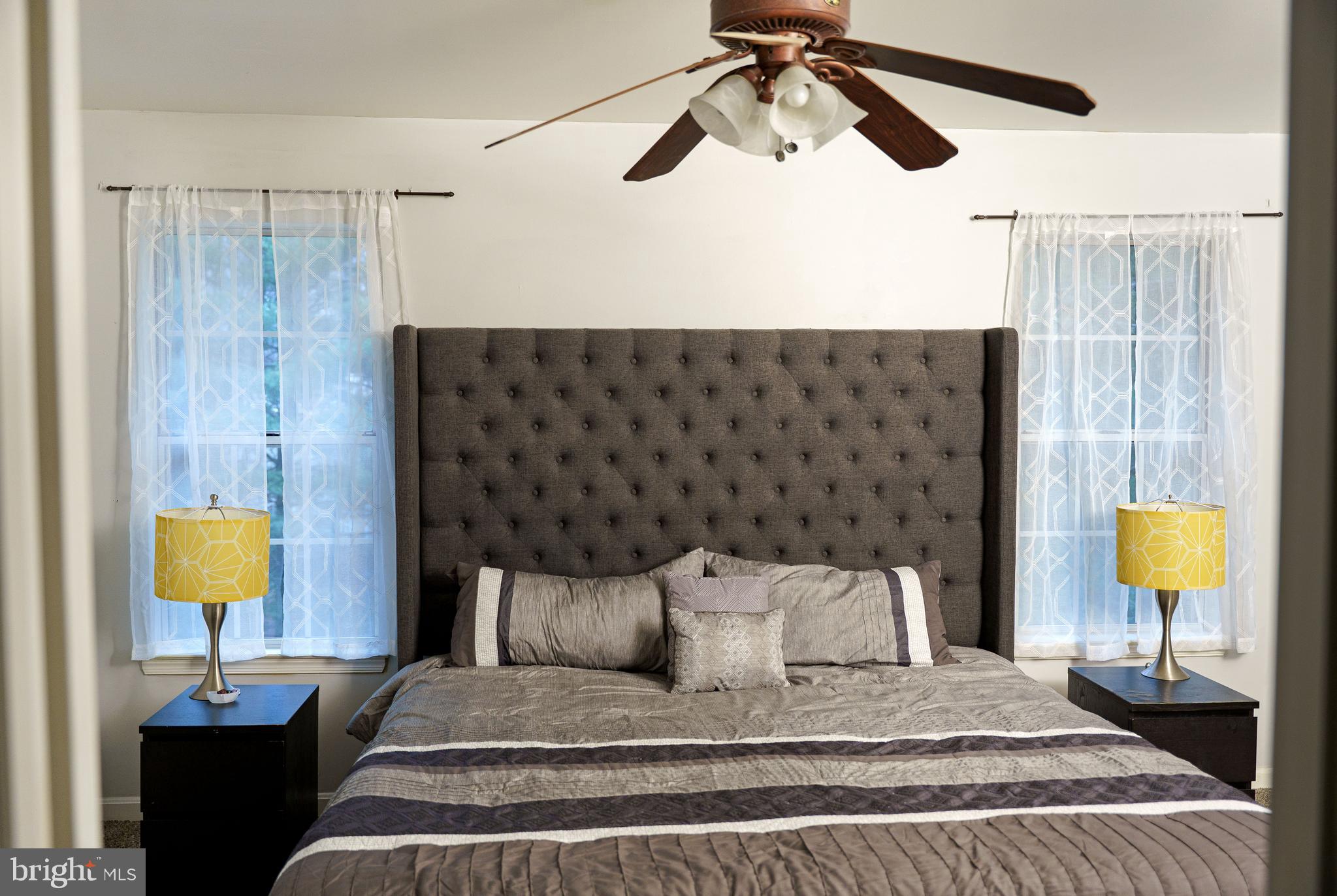 5 WINDY MEADOW COURT