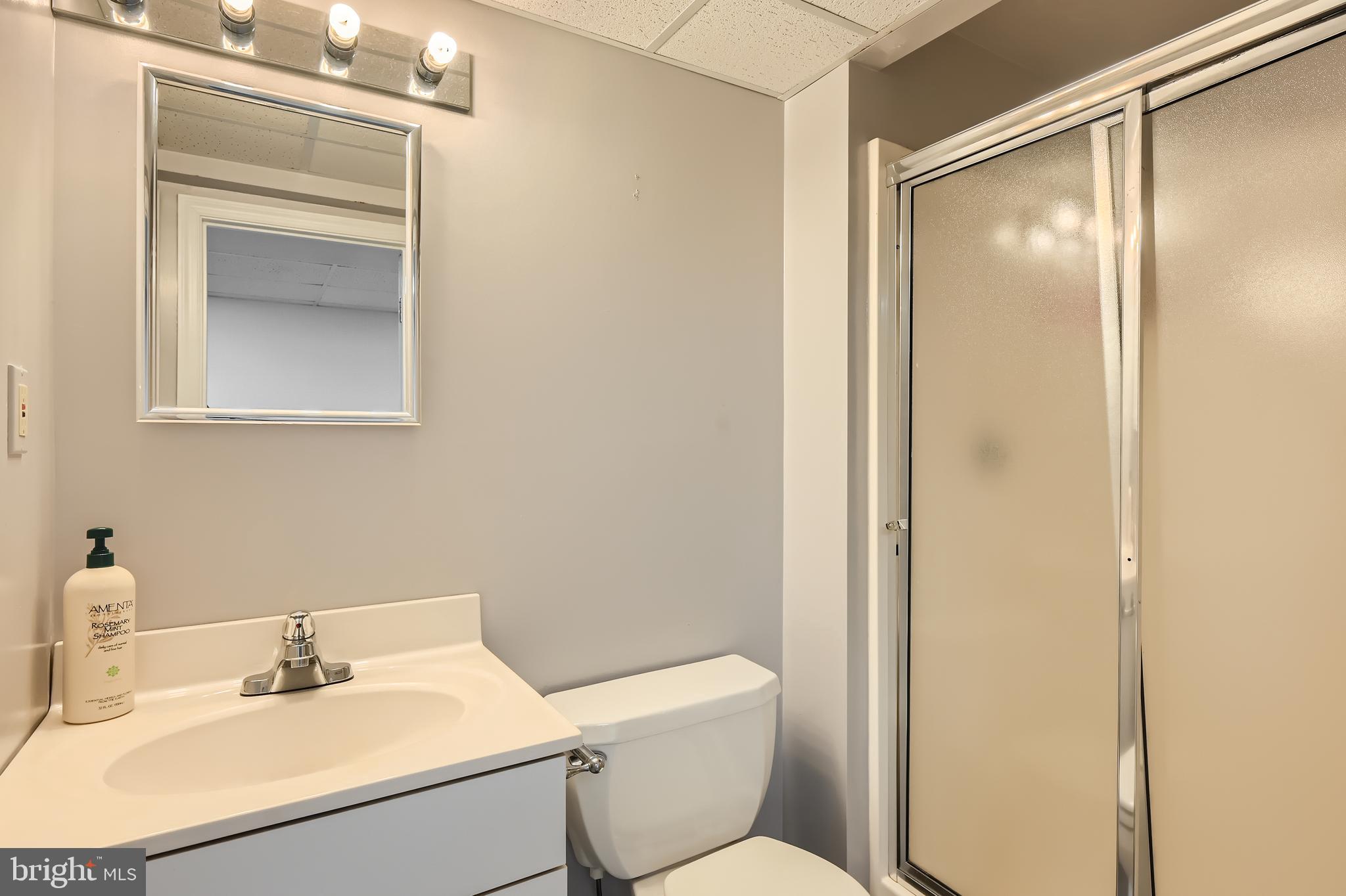 8 SAPPHIRE HILL COURT