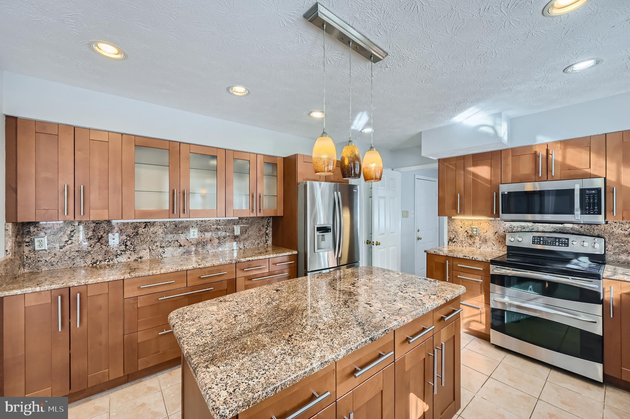 8 SAPPHIRE HILL COURT