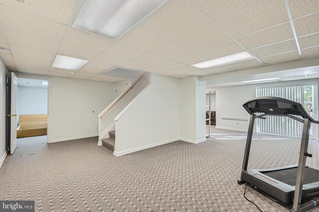 8 SAPPHIRE HILL COURT