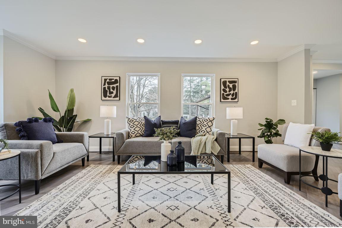 338 BONNIE MEADOW CIRCLE