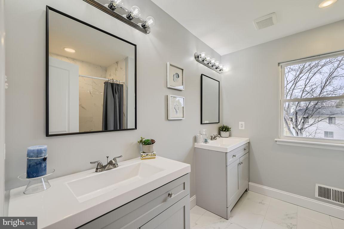 338 BONNIE MEADOW CIRCLE