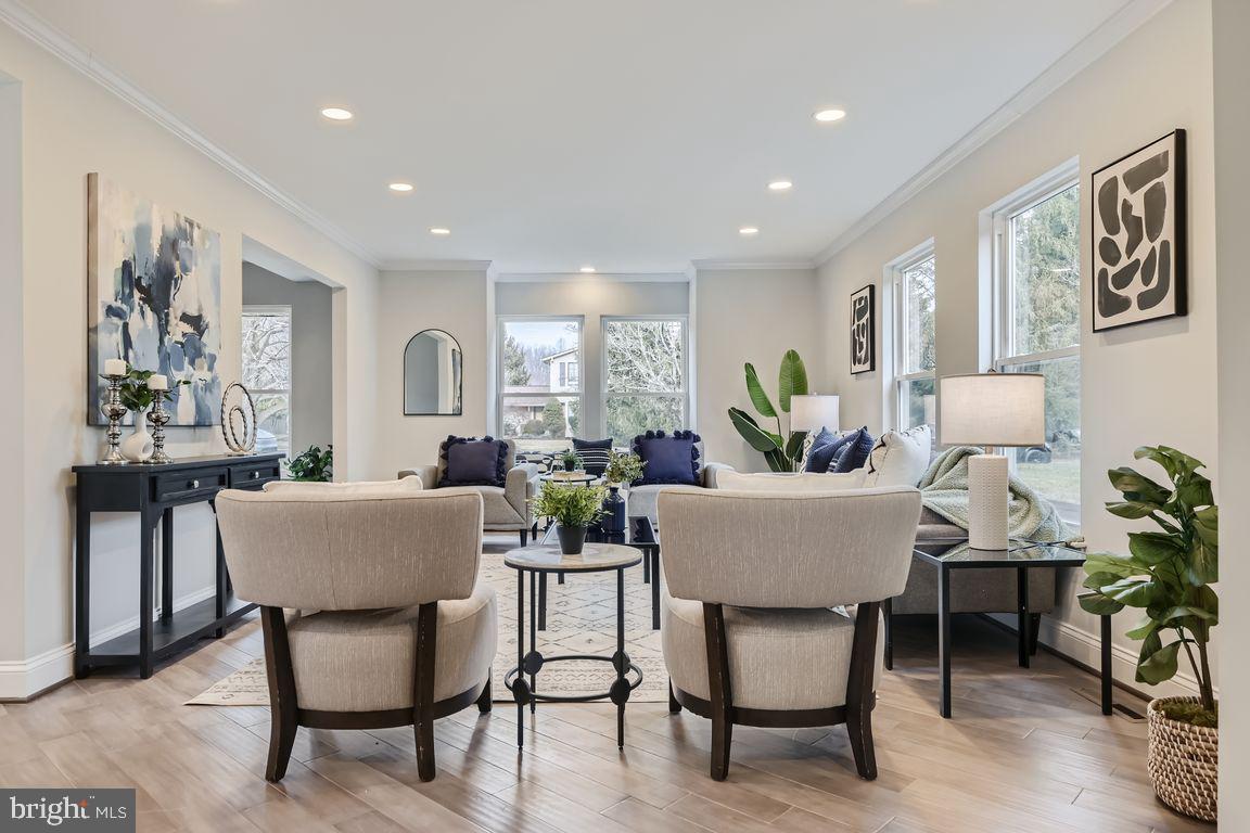 338 BONNIE MEADOW CIRCLE