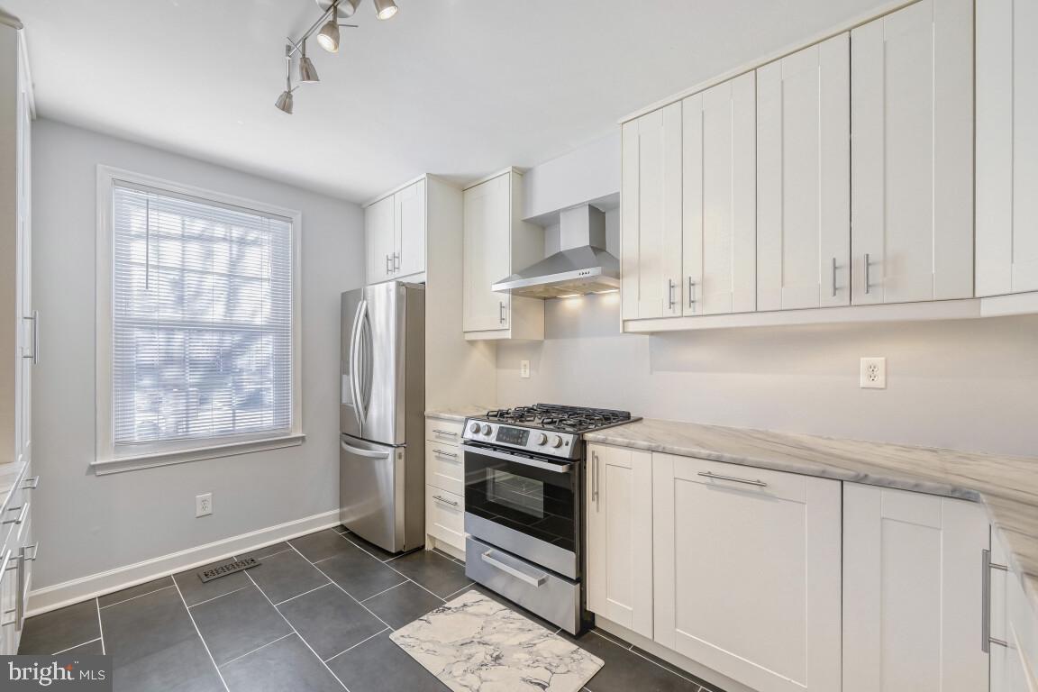 7222 BROOKFALLS TERRACE