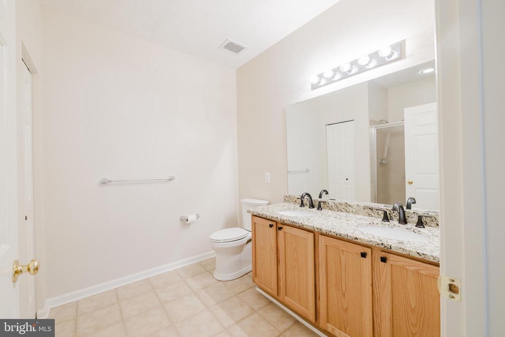 9606 AMBERLEIGH LANE C 9606C