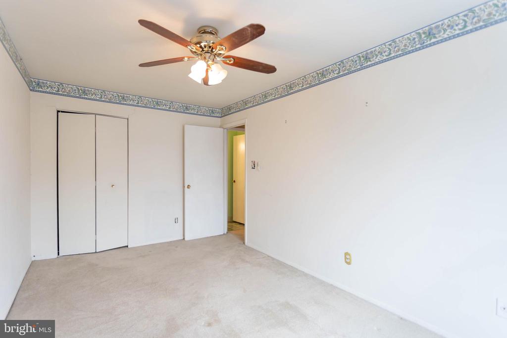 25 BOURBON COURT