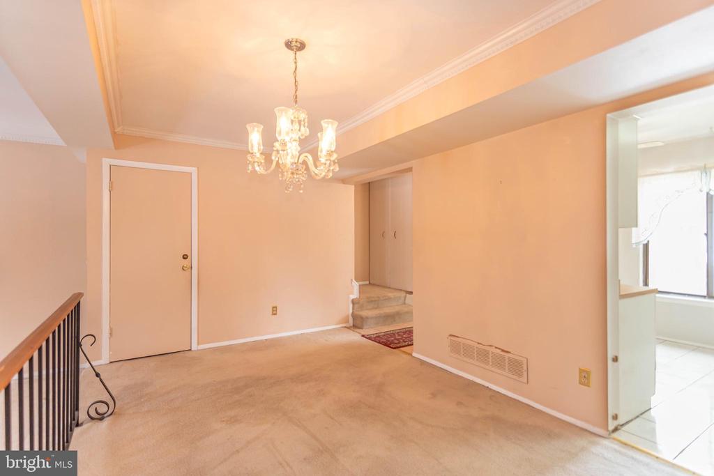 25 BOURBON COURT