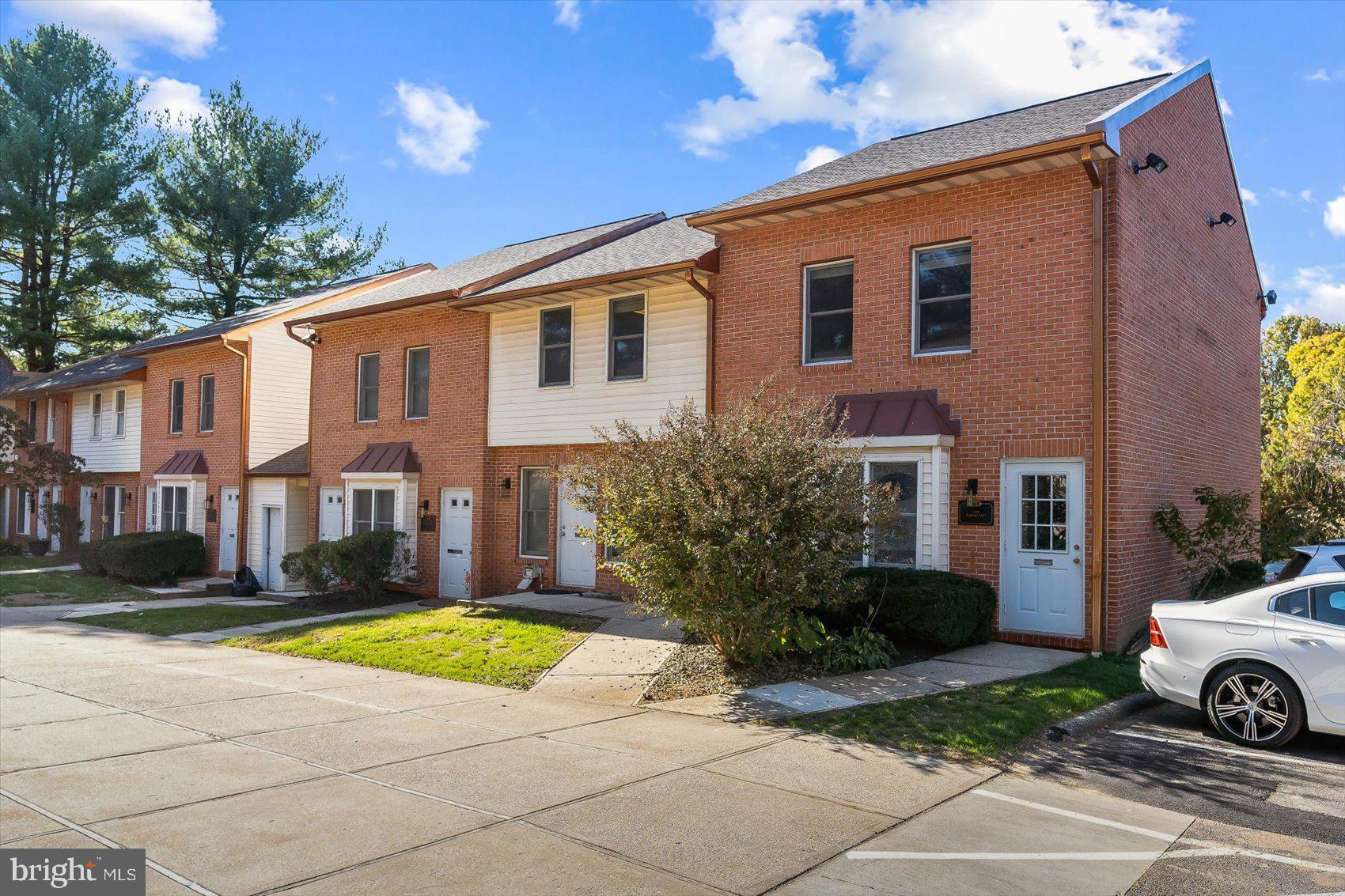 111 WARREN ROAD