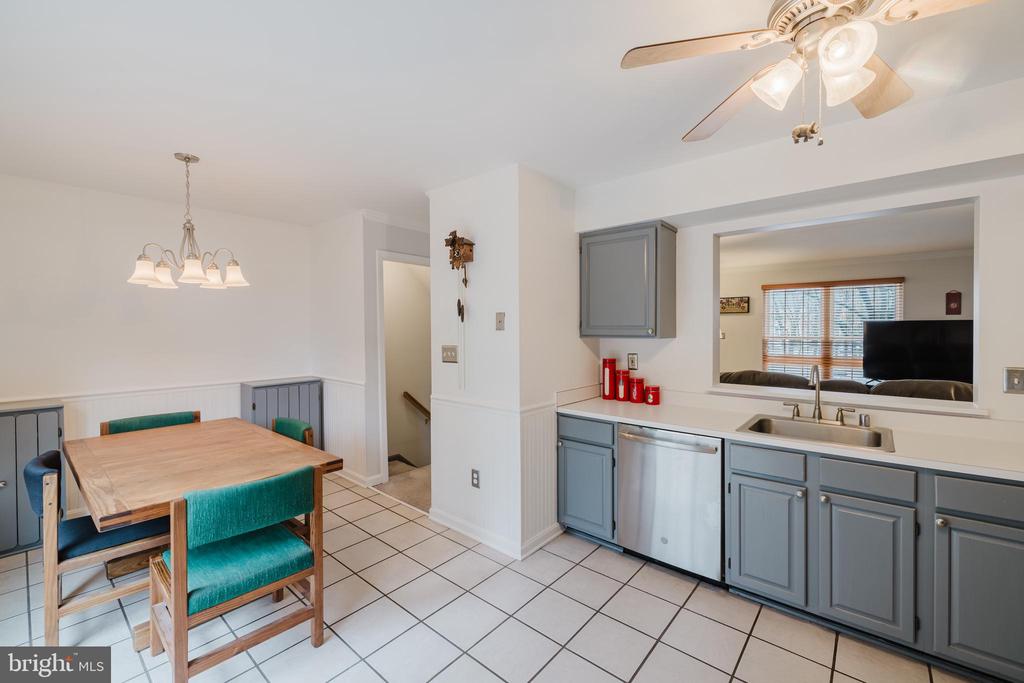 36 WHITE PINE COURT