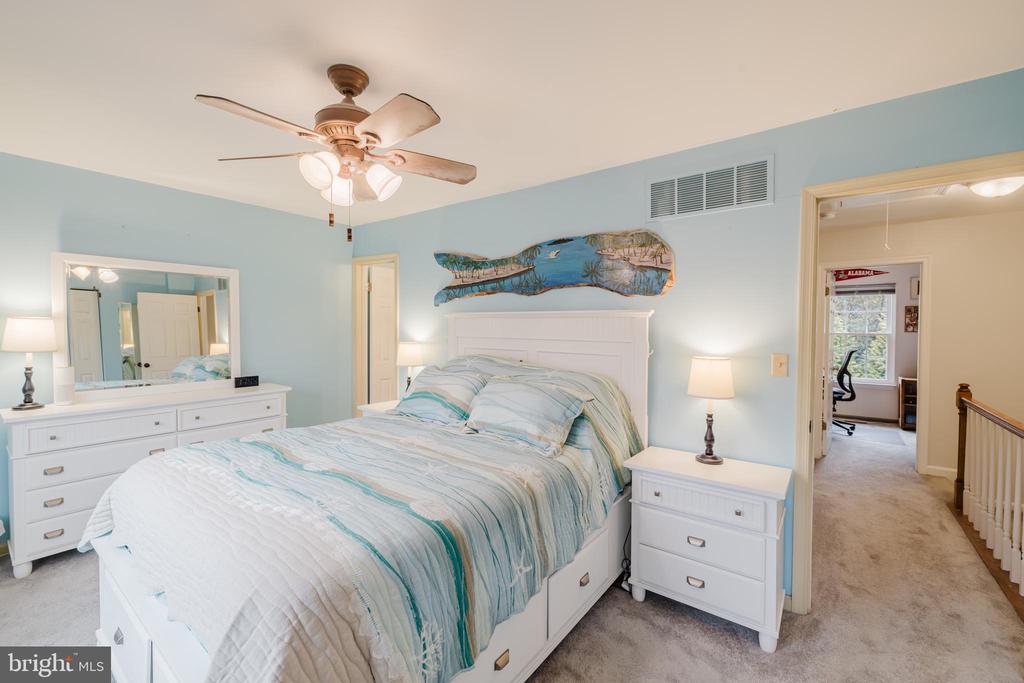 36 WHITE PINE COURT