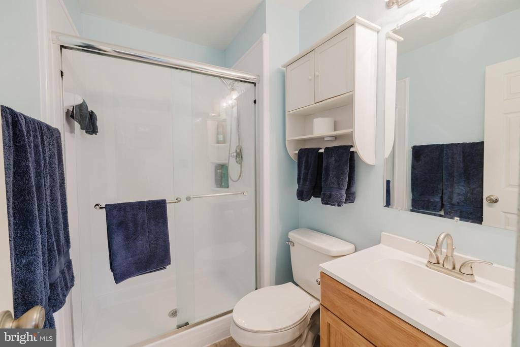 36 WHITE PINE COURT