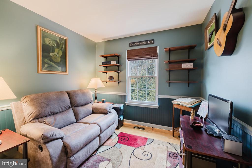 36 WHITE PINE COURT