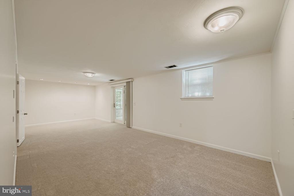 231 CANDYTUFT ROAD