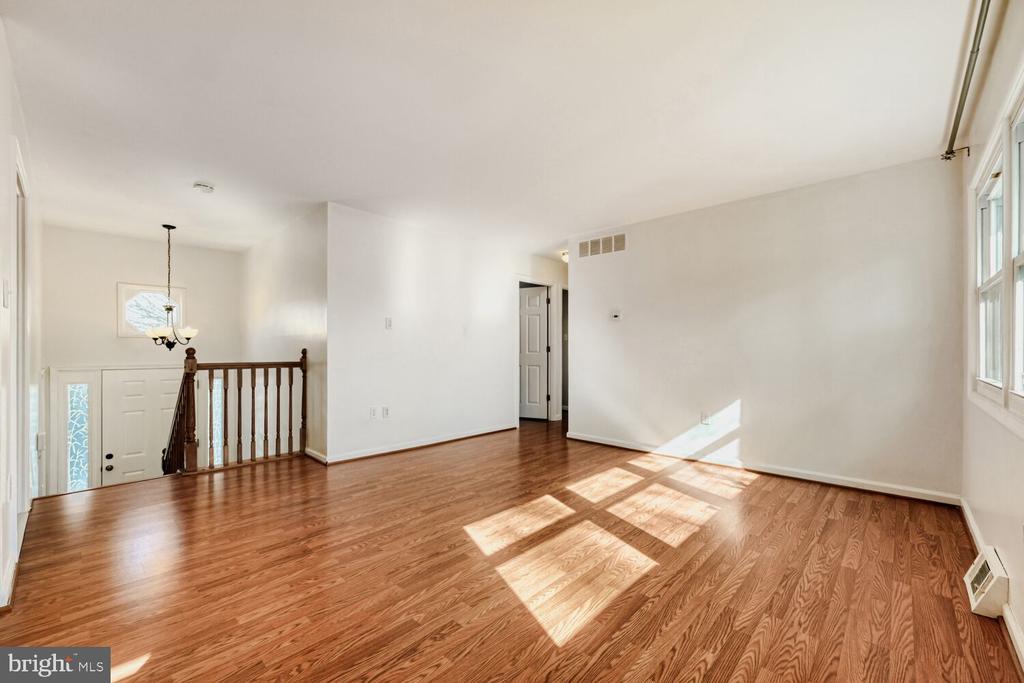 231 CANDYTUFT ROAD