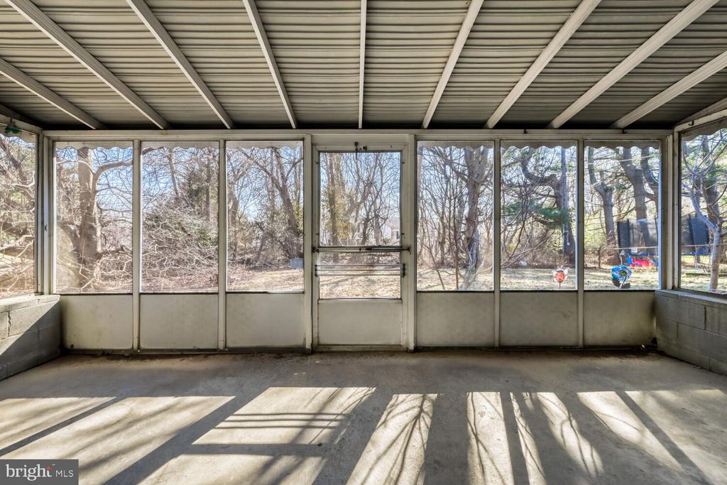 231 CANDYTUFT ROAD