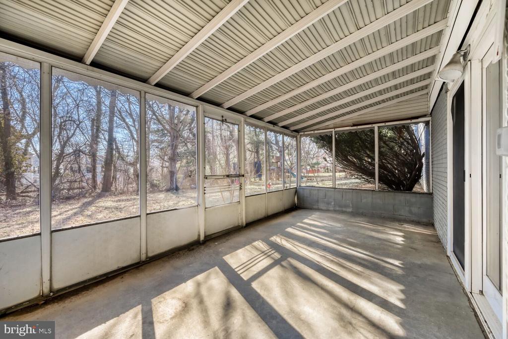 231 CANDYTUFT ROAD