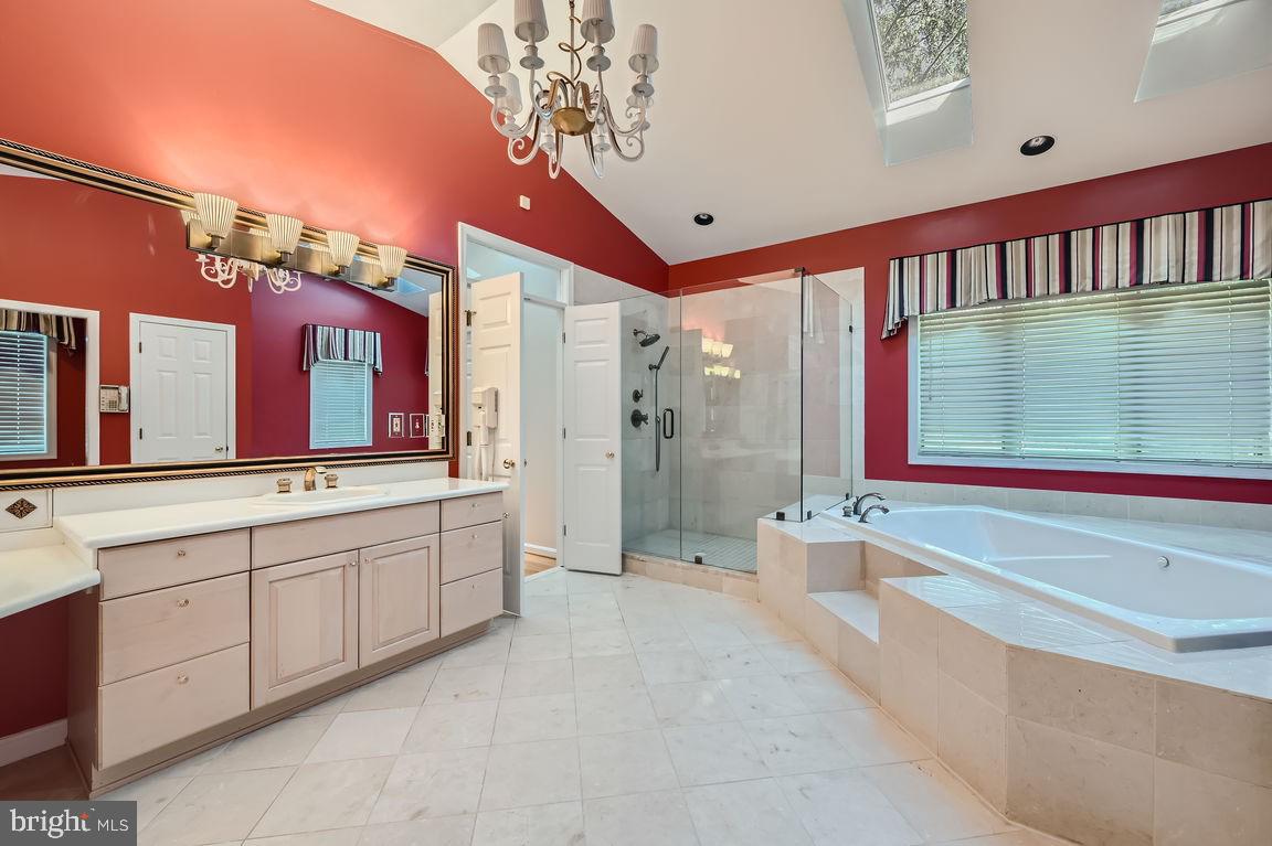 12524 VALLEY PINES DRIVE