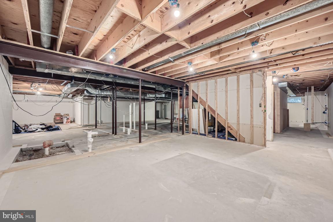 12524 VALLEY PINES DRIVE