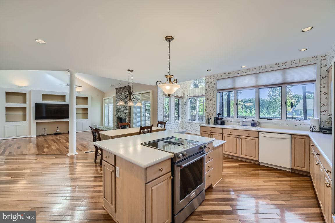 12524 VALLEY PINES DRIVE