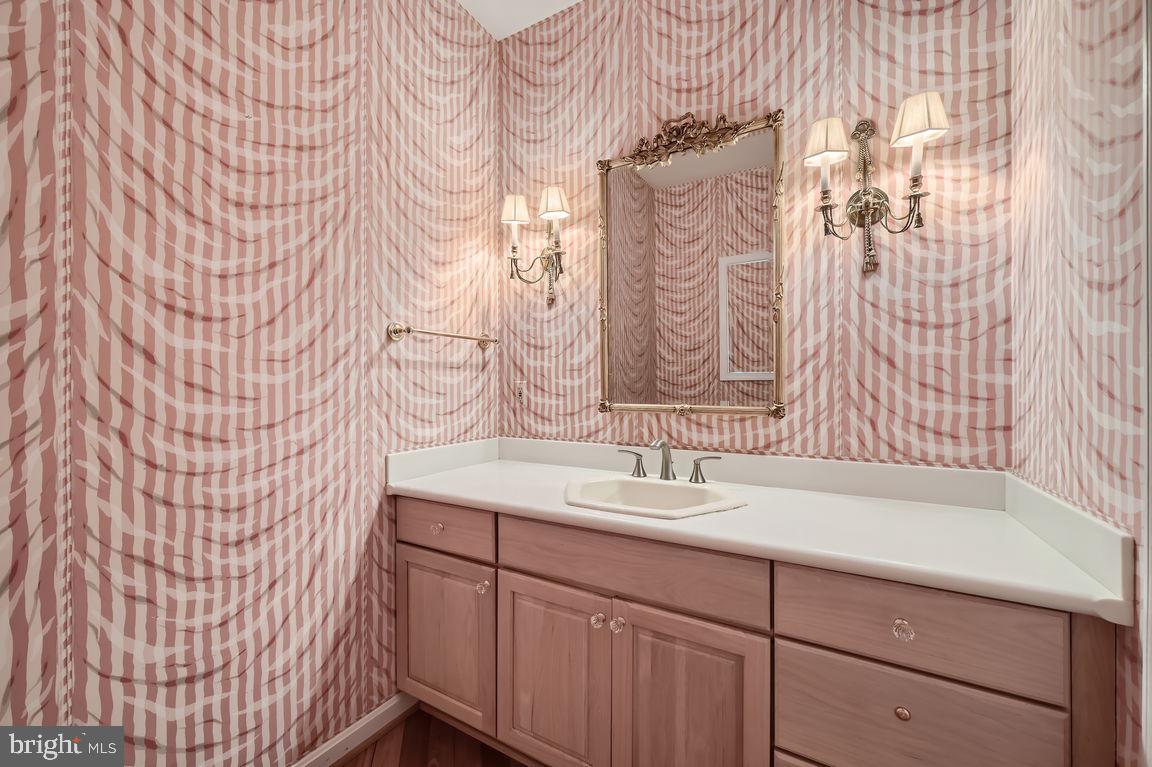 12524 VALLEY PINES DRIVE