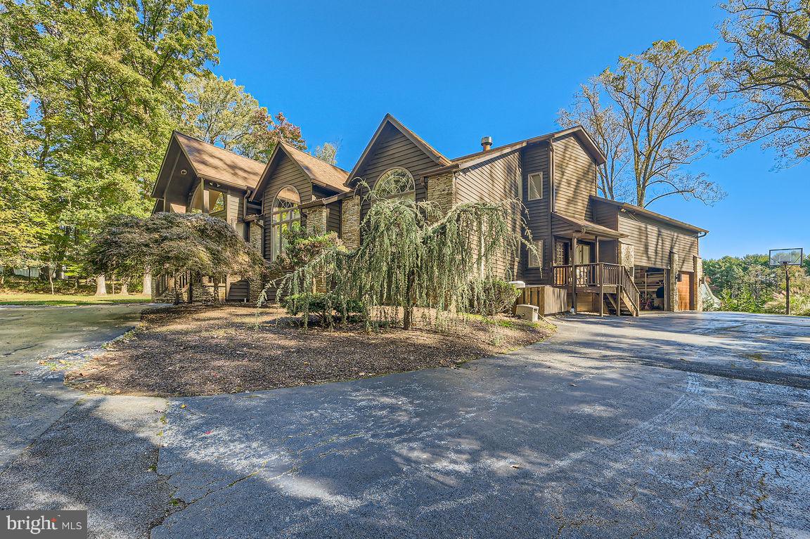 12524 VALLEY PINES DRIVE