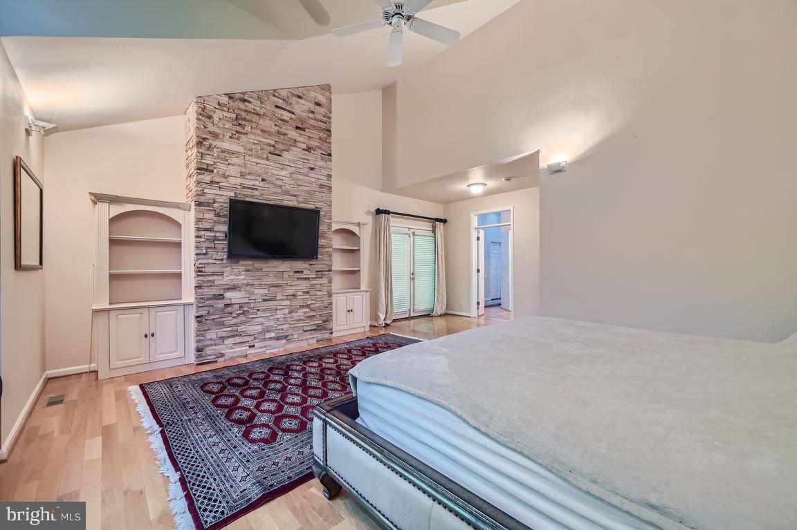 12524 VALLEY PINES DRIVE