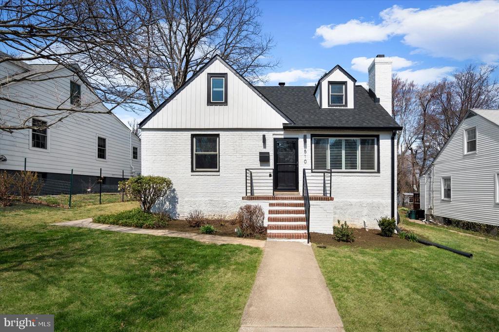 510 OVERCREST ROAD