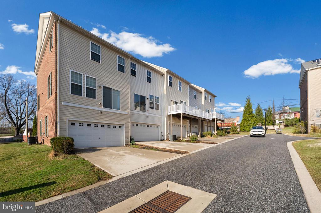 8853 DELEGGE ROAD