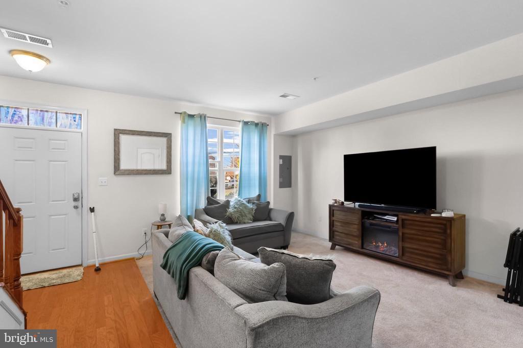 8853 DELEGGE ROAD