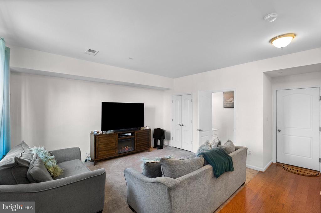 8853 DELEGGE ROAD