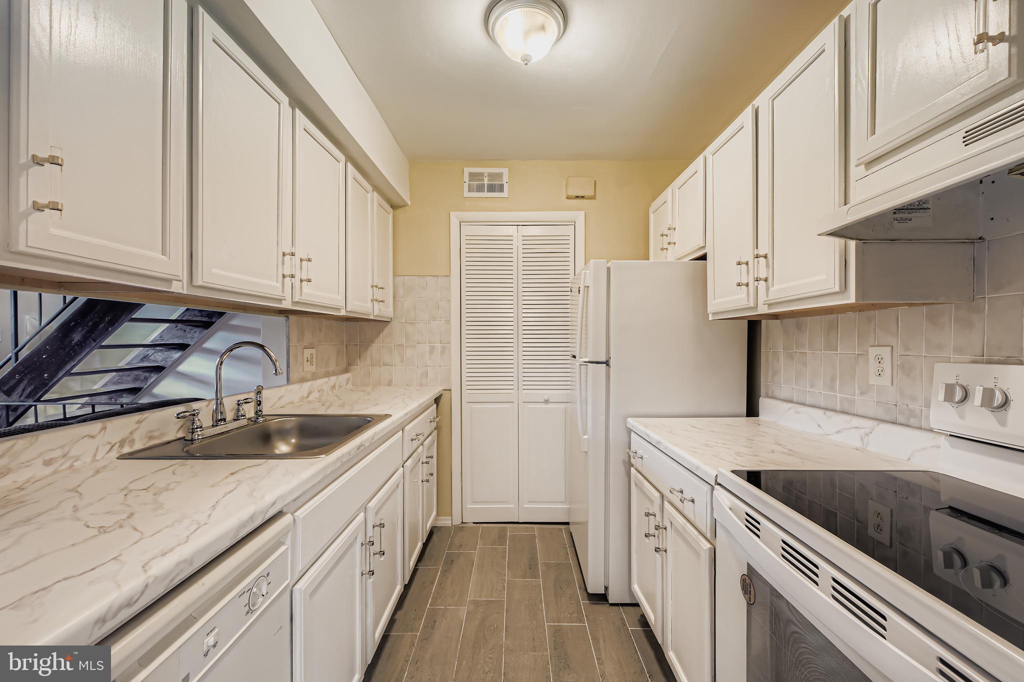 125 HAMMERSHIRE C