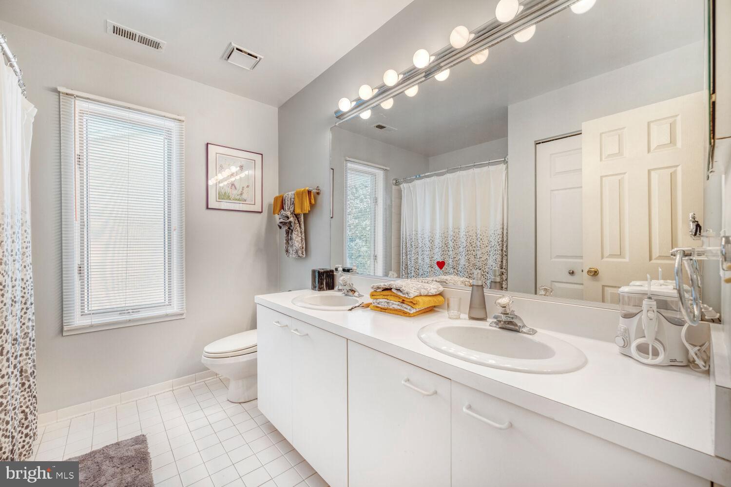 3724 ASHLEY WAY