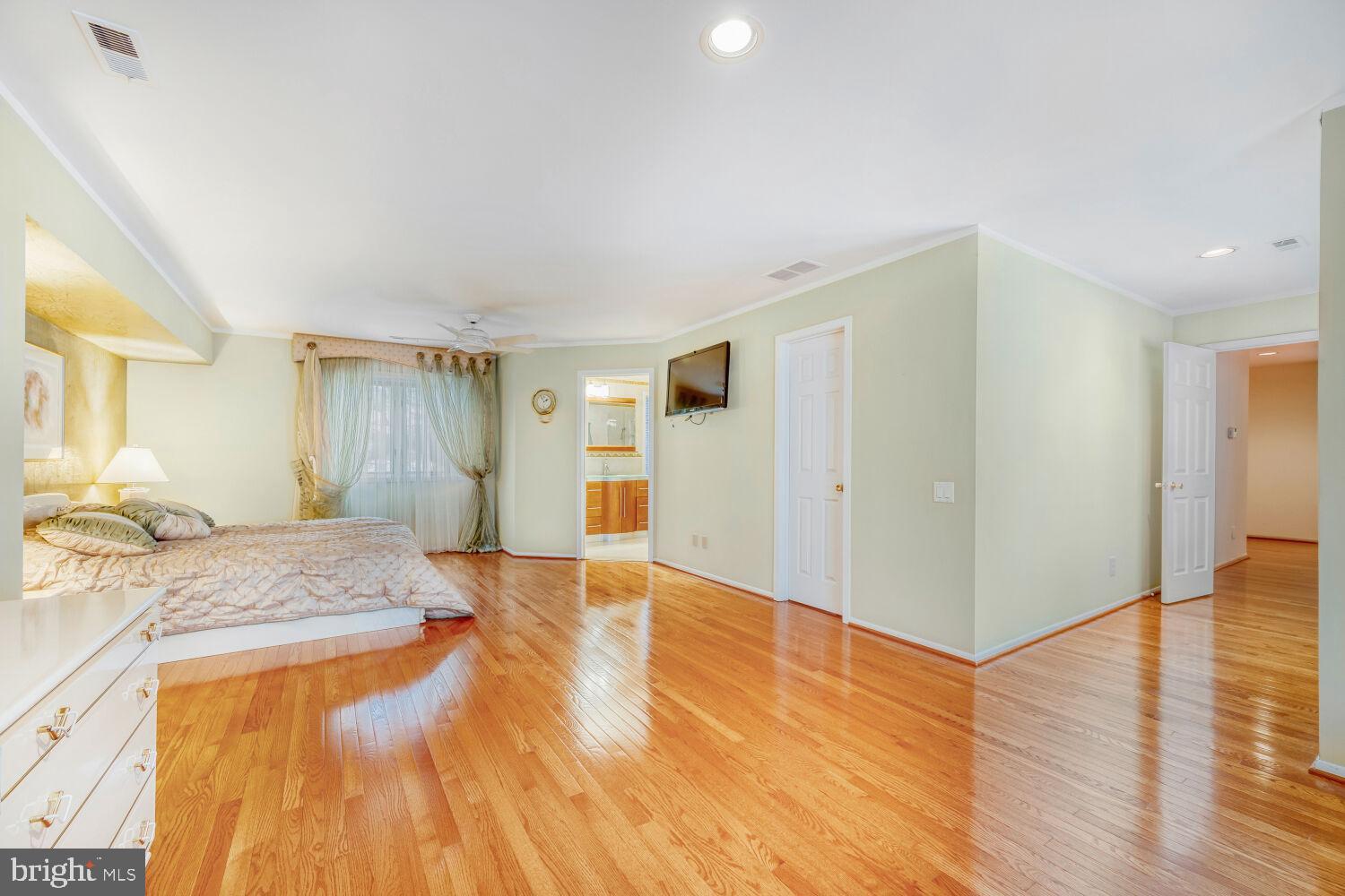 3724 ASHLEY WAY