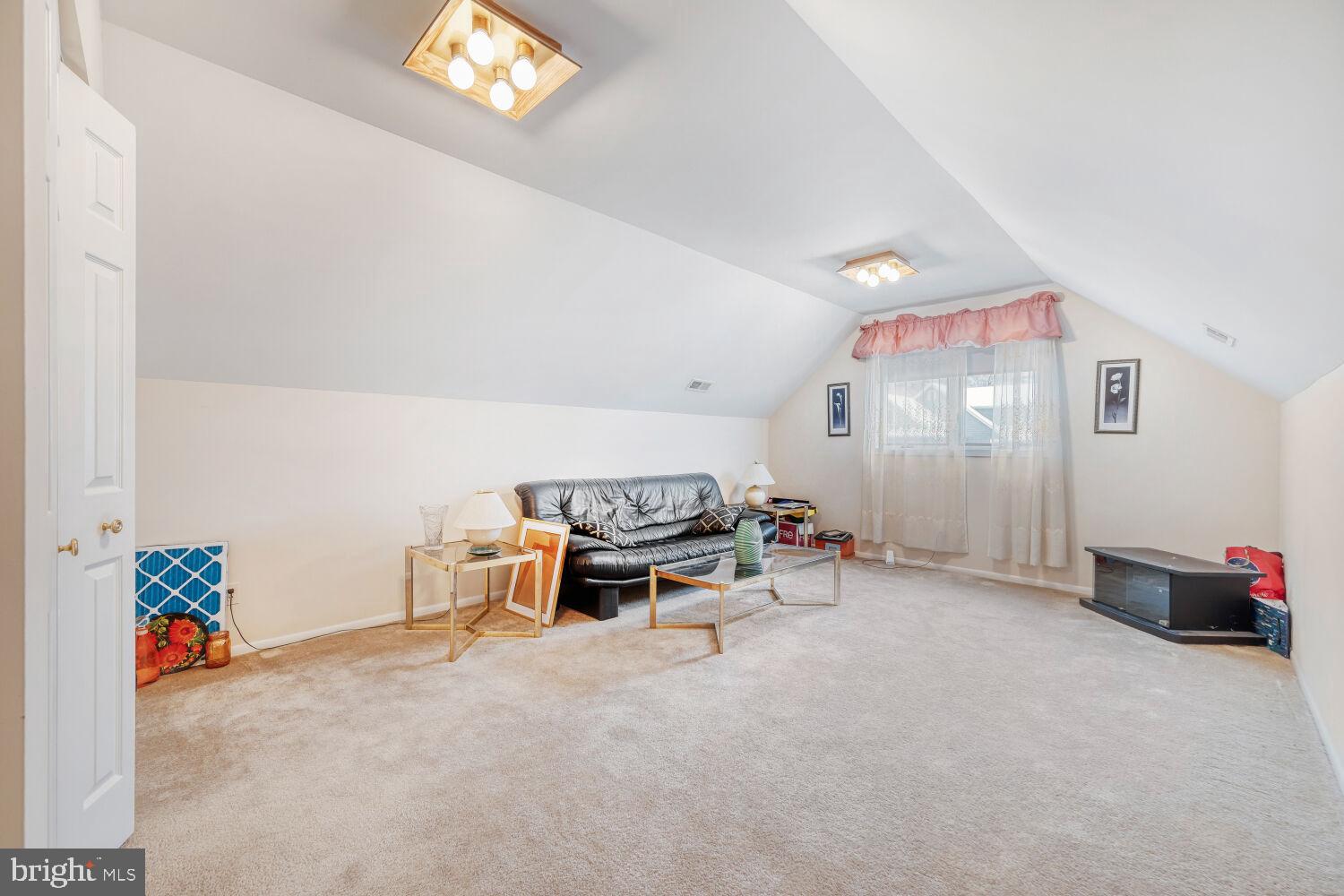 3724 ASHLEY WAY