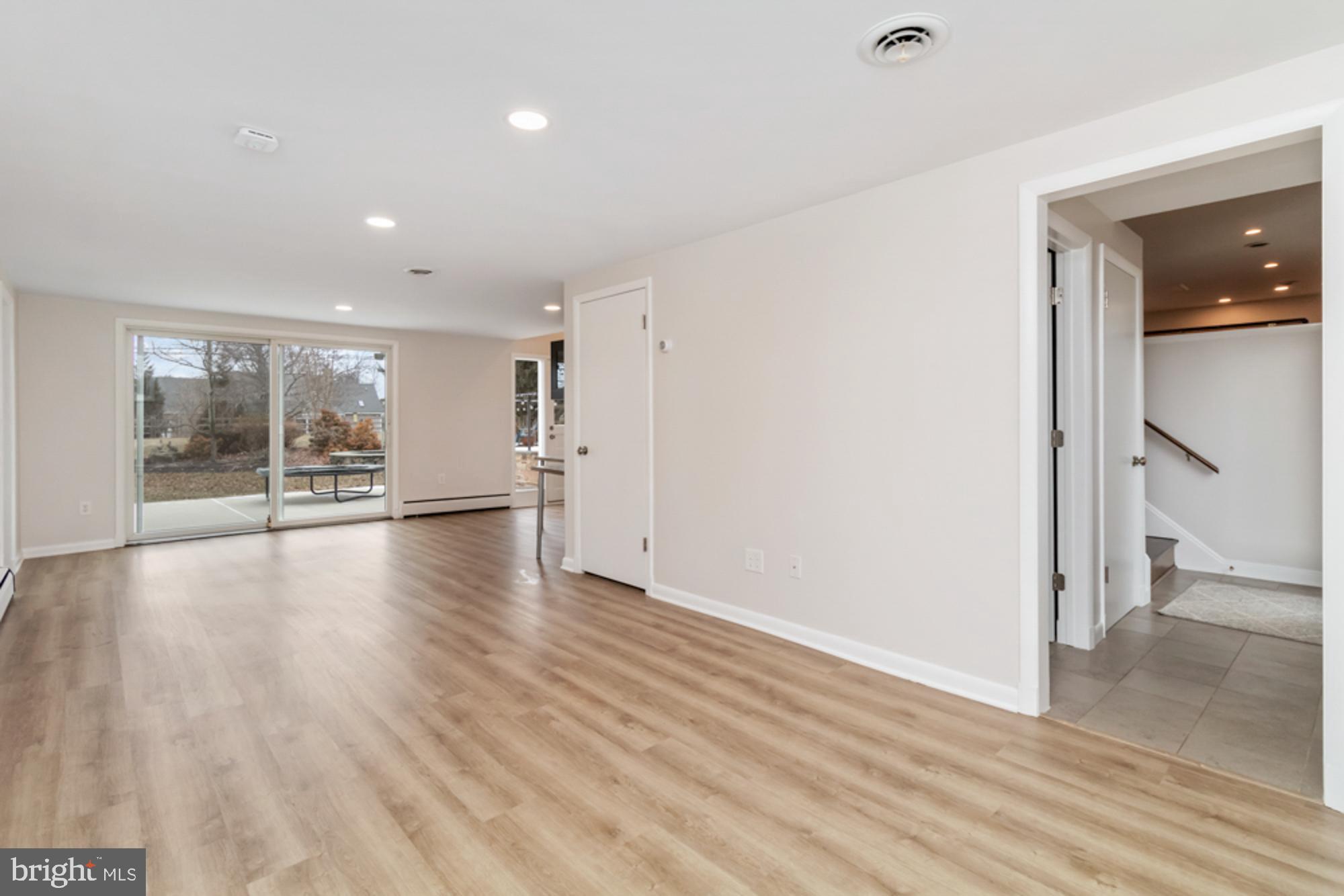2414 STANWICK ROAD