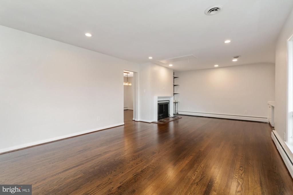 2414 STANWICK ROAD
