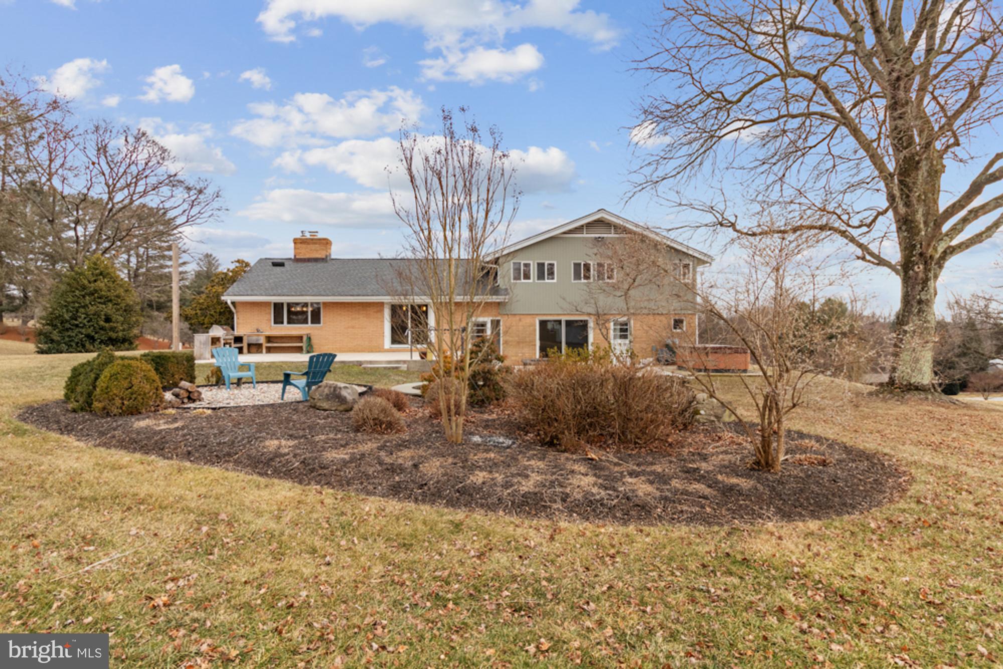 2414 STANWICK ROAD