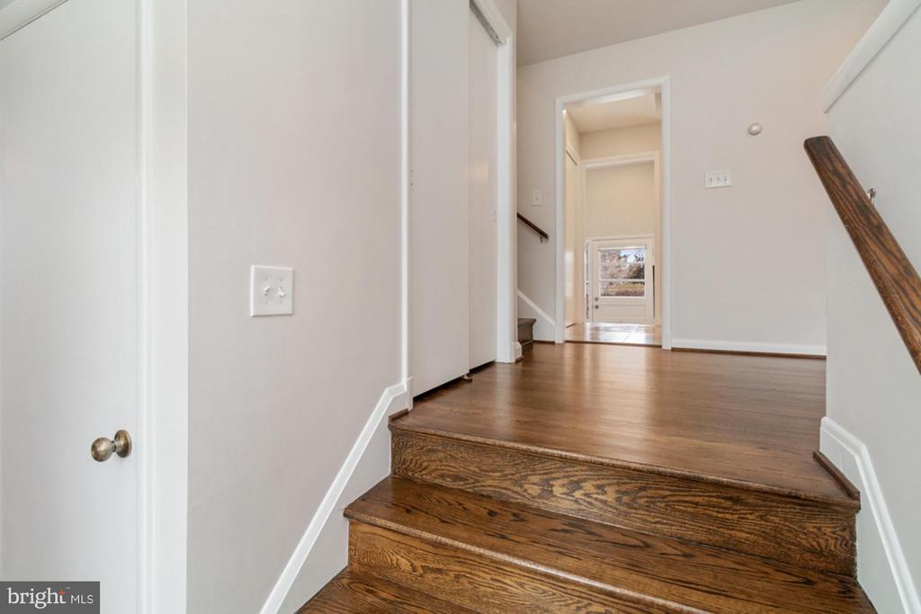 2414 STANWICK ROAD