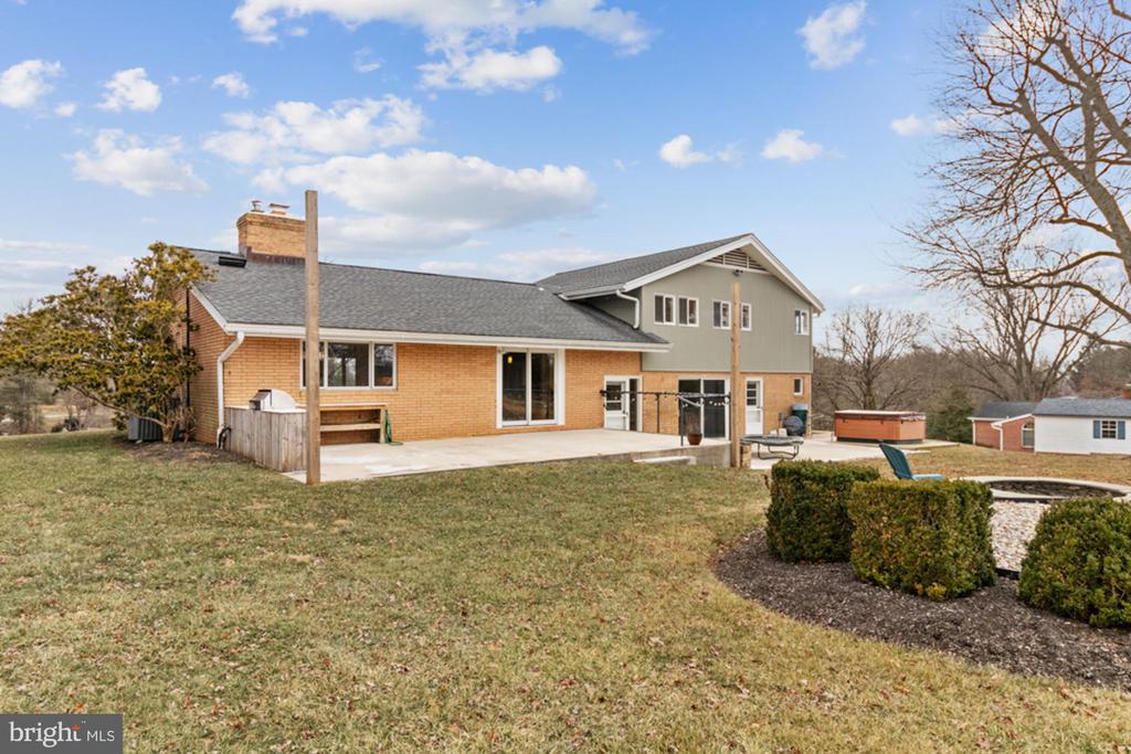 2414 STANWICK ROAD